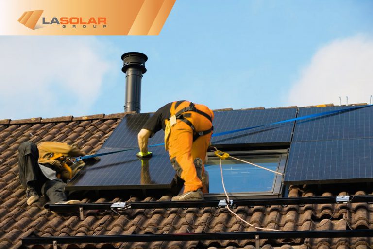 Read more about the article What to Expect During Your Solar Panel Installation Process