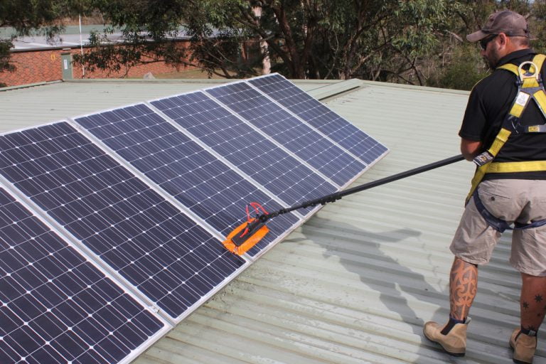 solar panel cleaning service