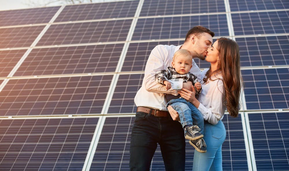 Kissing-Family-And-Solar-Modules