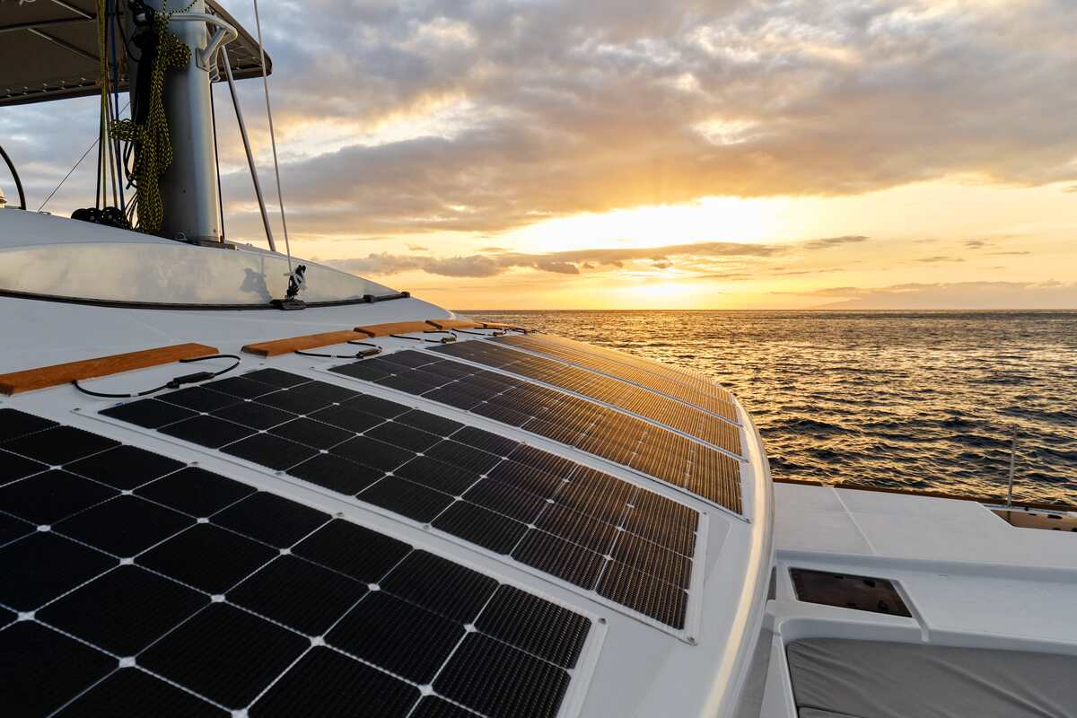Commercial-Solar-Boat-In-La