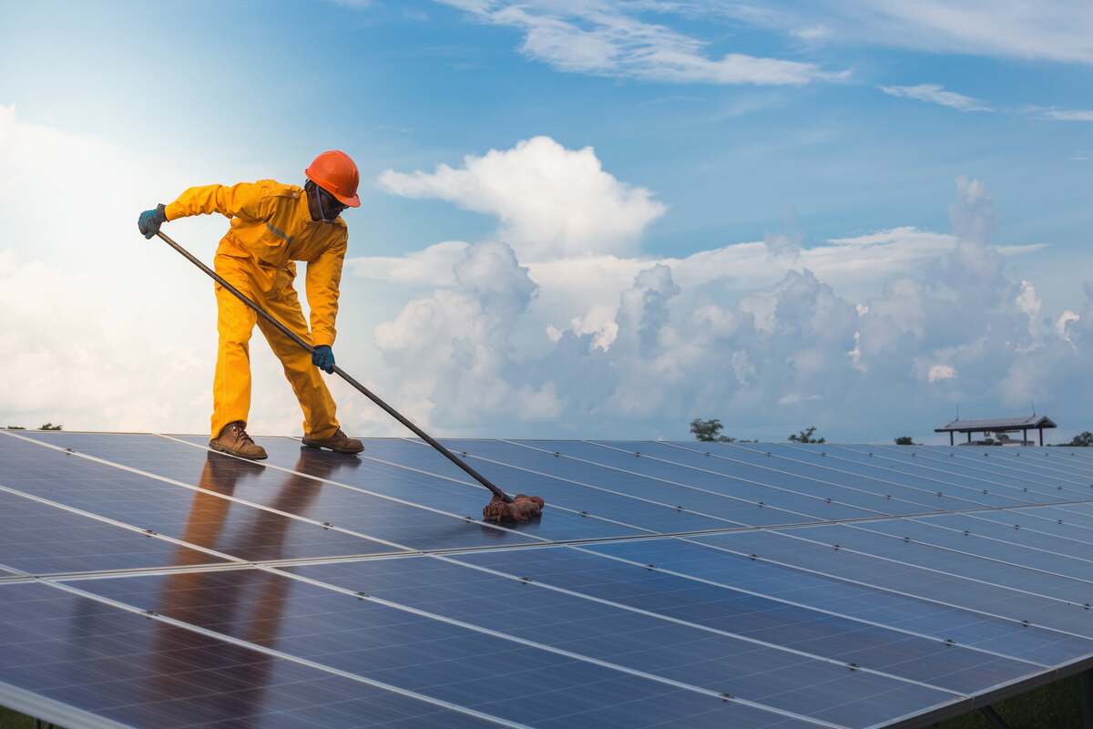 Solar-Module-Cleaning-On-Roof