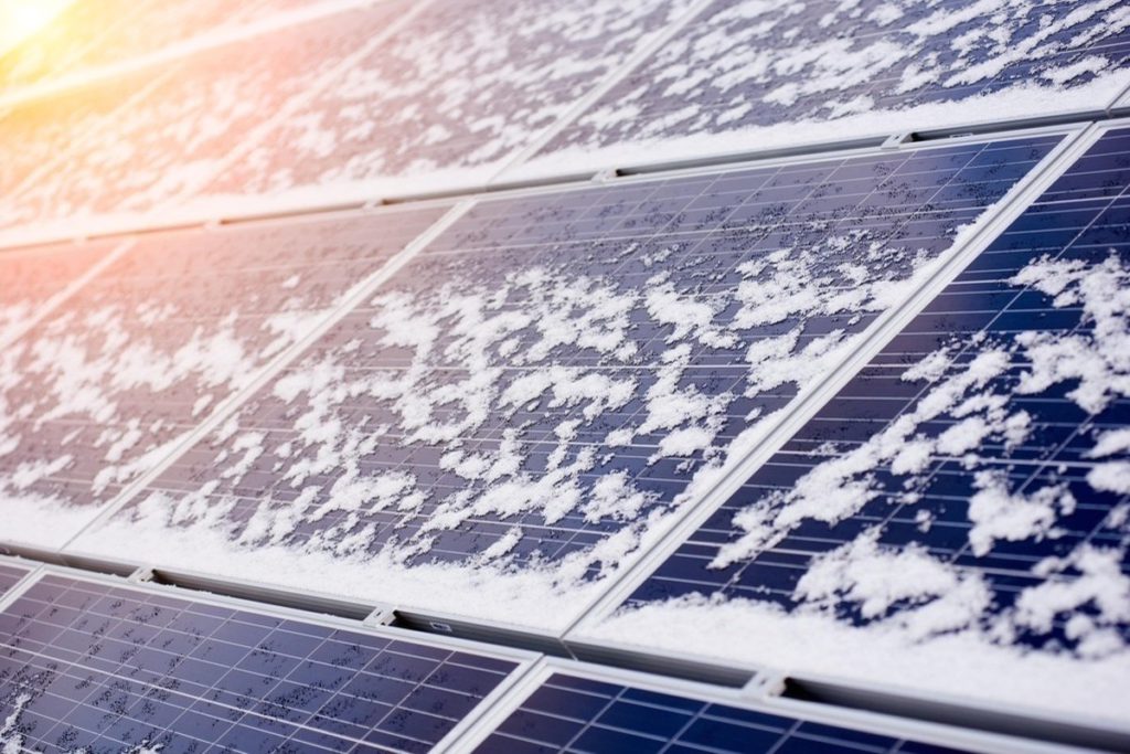 Solar-Modules-Can-Handle-Cold-Climate