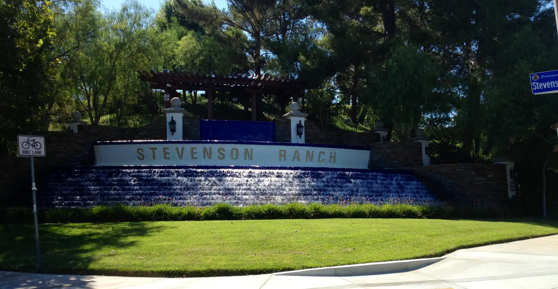Stevenson Ranch entrance fountain