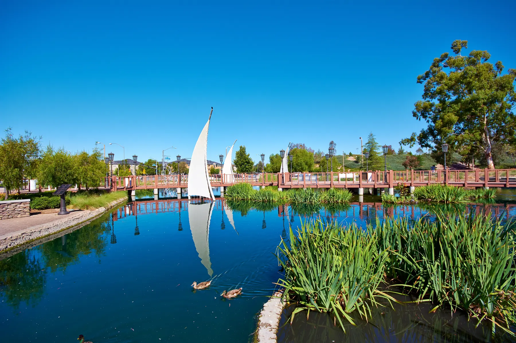Bridgeport neighborhood entrance and lake, Valencia, Santa Clarita